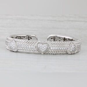 Judith Ripka 925 sterling sliver Cz diamonique heart cuff bracelet